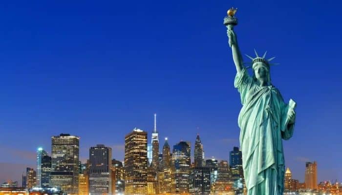 Statue of Liberty | Places To Visit In New York