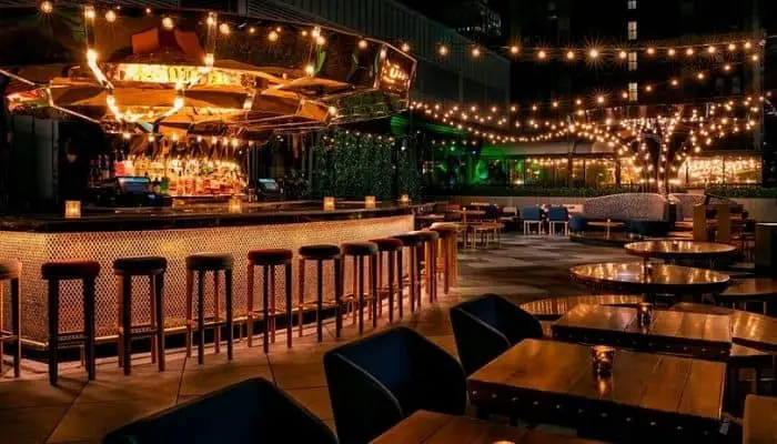 Magic Hour Rooftop Bar & Lounge at Moxy Times Square | Best Rooftop Bars In New York City | Best Rooftop Bars In NYC