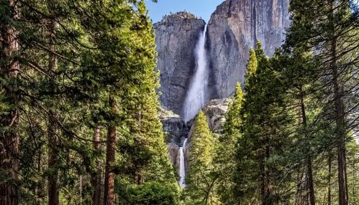 best national parks book | best national parks in may | 9 national parks in California | waterfalls pinnacles national park | sequoia state park California | best parks in southern California | Beautiful national parks in California | Best national parks in California
