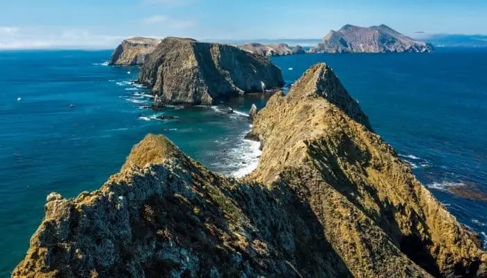 Channel Islands National Park | best national parks book | best national parks in may | 9 national parks in California | waterfalls pinnacles national park | sequoia state park California | best parks in southern California | Beautiful national parks in California | Best national parks in California