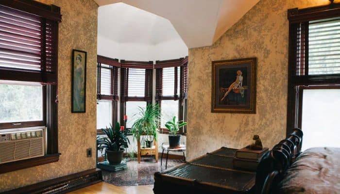 The Manor Master Chamber St. Paul Minnesota | Best Airbnbs in the US | Most Unique Airbnbs in the US